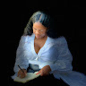 Meet your Posher, Amina